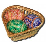 Easter egg wooden Basket with set of 3 easter eggs