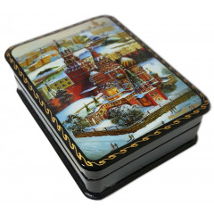 Lacquer Box with elements of hand painting 7984